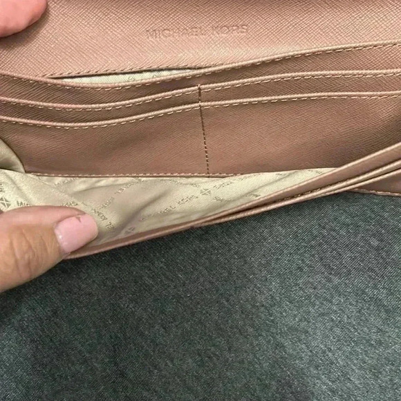 Michael Kors wallet, brand new no tags. - Picture 5 of 7
